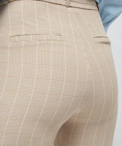 Minus Femme Chino Walnut Checked 11 Minus Femme Chino Walnut Checked -SOLDES D'ÉTÉ - Minus Fashion ea28c4de4b004524965ec8ff0d75dd85