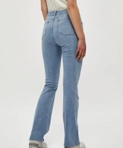 Minus NEW ENZO Jean Slim Light Denim Femme 8 Minus NEW ENZO Jean Slim Light Denim Femme -SOLDES D'ÉTÉ - Minus Fashion eca47eb515684c09ad0f865f20689135