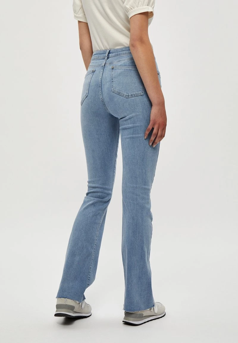Minus NEW ENZO Jean Slim Light Denim Femme 5 Minus NEW ENZO Jean Slim Light Denim Femme – Image 3