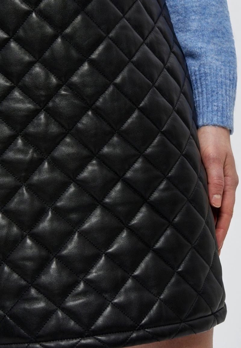 Minus Femme Jupe En Cuir Black 6 Minus Femme Jupe En Cuir Black – Image 4