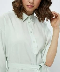 Minus Femme KIARA Robe Chemise Frosted Mint -SOLDES D'ÉTÉ - Minus Fashion ecd594fdc4a346e1936e40c085b763f9