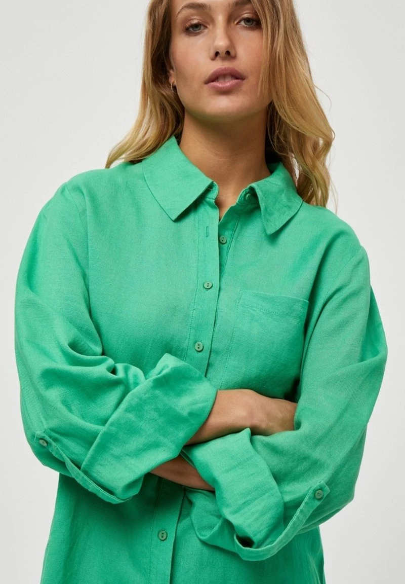 Minus MARLY Chemisier Apple Green Femme 6 Minus MARLY Chemisier Apple Green Femme – Image 4