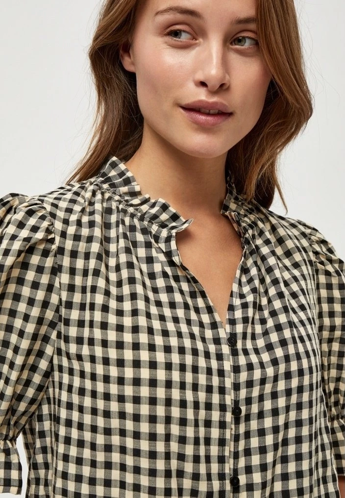 Minus ROKA Chemisier Sand Checked Femme 6 Minus ROKA Chemisier Sand Checked Femme – Image 4