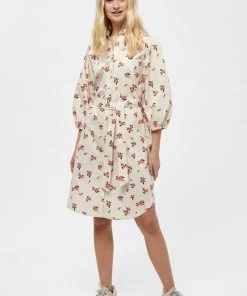 Minus Robe Chemise Broken White Flower Print Femme 8 Minus Robe Chemise Broken White Flower Print Femme -SOLDES D'ÉTÉ - Minus Fashion f04886fa22574f90bffbcb7c04655bc3