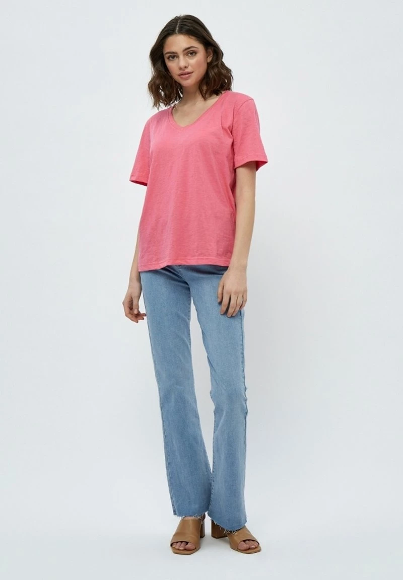 Minus LETI V NECK TEE T Shirt Basique Pink Flamingo Femme 4 Minus LETI V NECK TEE T Shirt Basique Pink Flamingo Femme – Image 2