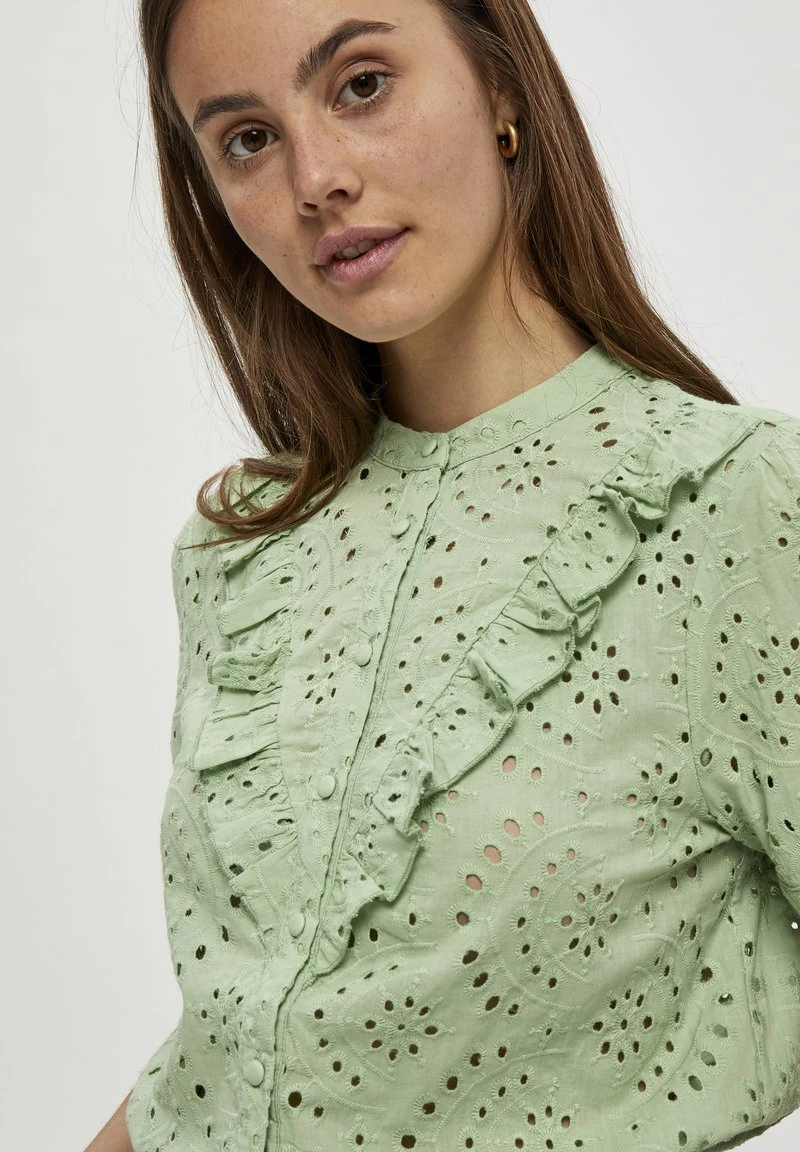 Minus IDALIA Chemisier Matcha Ice Femme 6 Minus IDALIA Chemisier Matcha Ice Femme – Image 4