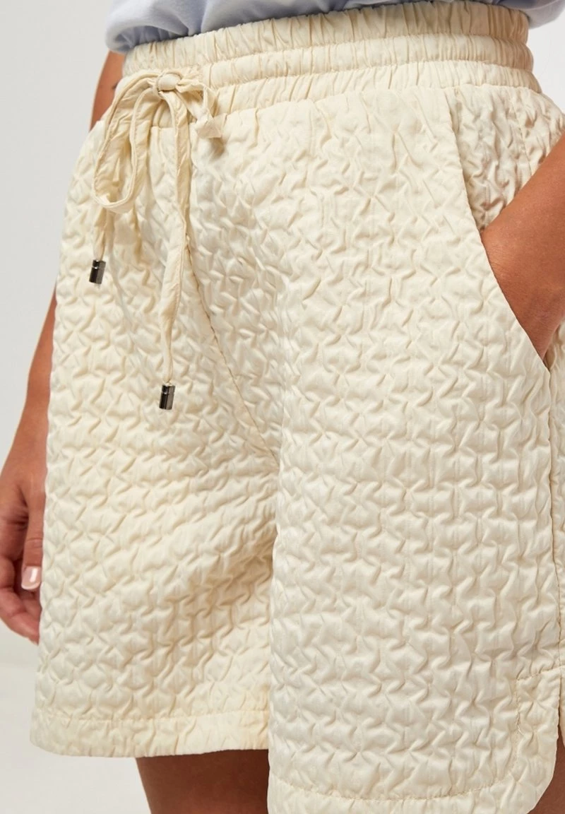 Minus Short Cloud Dancer Femme 6 Minus Short Cloud Dancer Femme – Image 4