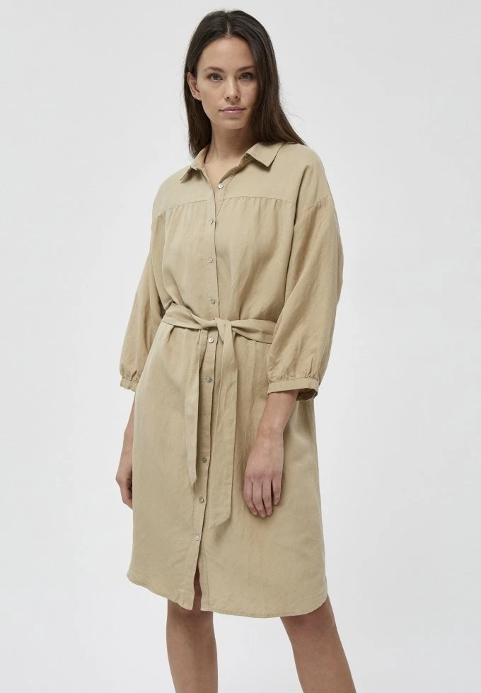 Minus Robe Chemise Sand Femme 3 Minus Robe Chemise Sand Femme