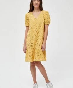 Minus Femme VILMA Robe De Jour Cornbutter -SOLDES D'ÉTÉ - Minus Fashion fd1a80539a8745a6aa5f0750740d16b1